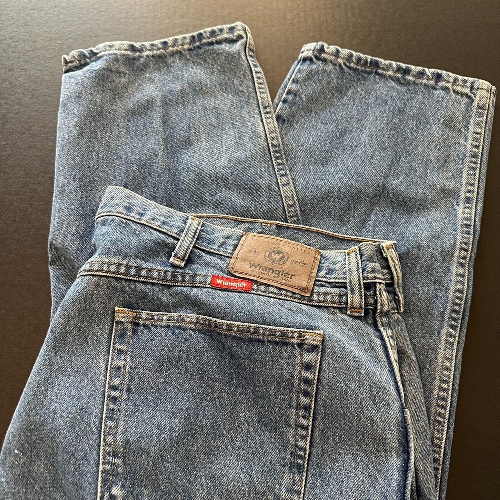 Wrangler Jeans Men's Regular Fit 46x30 Premium Denim Quality 96501DS Pants Blue